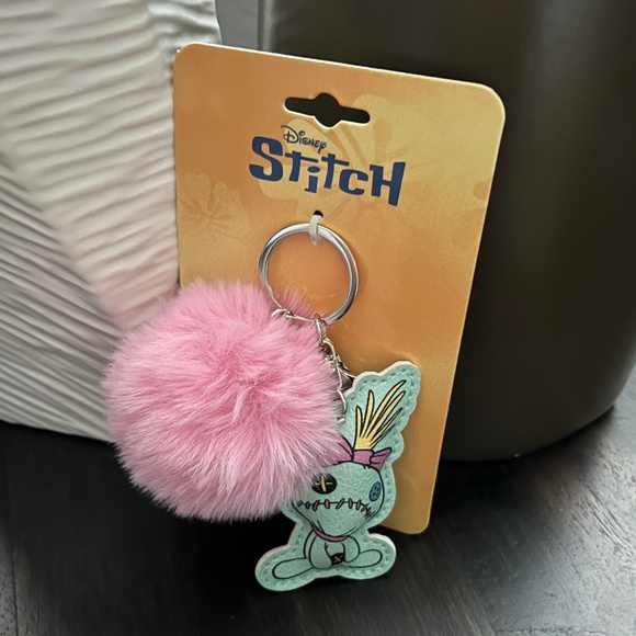 DISNEY Stitch Keychain Charm NWT - Picture 2 of 8